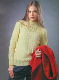Как связать спицами ажурный пуловер с воротником-стойка