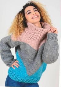 Как связать спицами трехцветный свитер крупной вязки