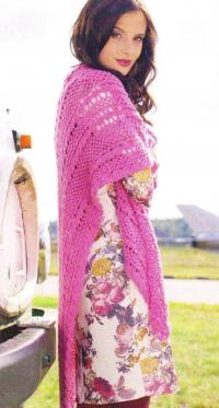 Как связать крючком яркий треугольный платок