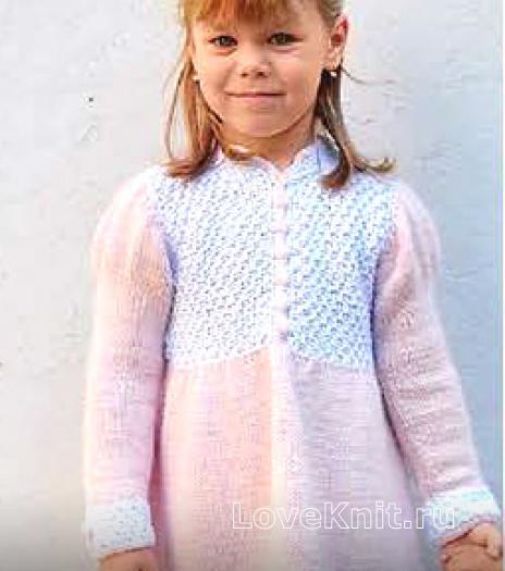 Как связать  детское двухцветное платье с кружевным орнаментом