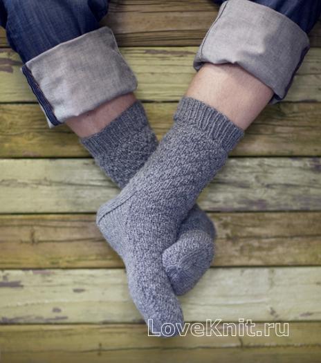 Как связать спицами мужские носки с простым узором