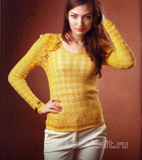 Как связать крючком желтый ажурный пуловер с цветком 