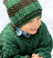  объемный детский пуловер с v-образным вырезом и шапка с помпоном фото к описанию