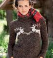 Спицами коричневый свитер с оленями фото к описанию