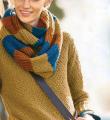 Спицами пуловер с жемчужным узором и цветной шарф-хомут фото к описанию