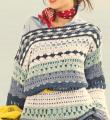 Крючком цветной пуловер в морском стиле с открытыми плечами фото к описанию