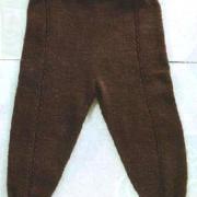 Как связать  детские коричневые штаны