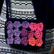 Как связать спицами сумка для девочки с цветами